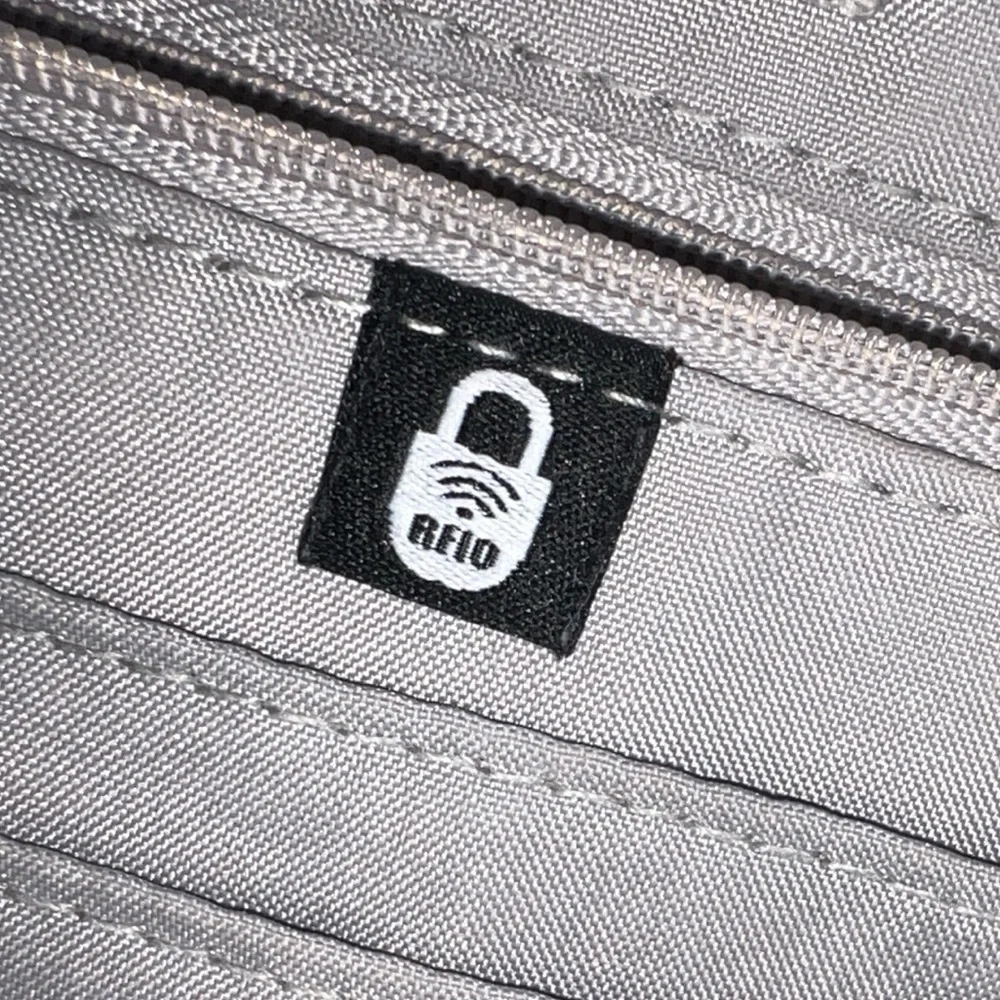 Baggallini Memphis Convertible Backpack RIFD‎ Protection Gray